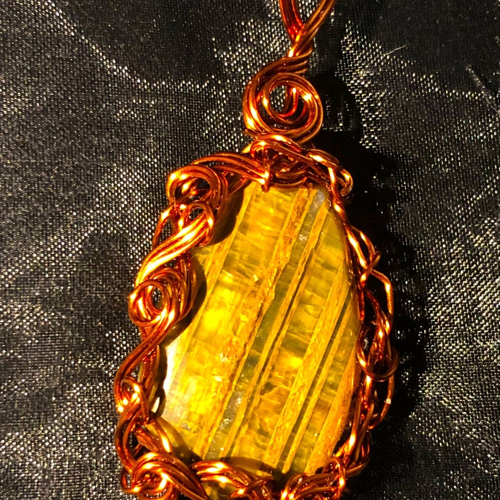 Neolite “Lite Waves” Pendant